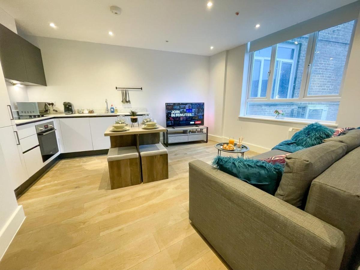 Stunning Chelmsford Apartment Exterior photo